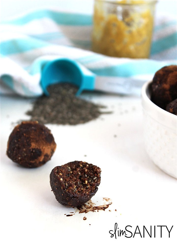 peppermint protein balls with chia seeds 5 1